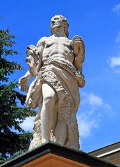 Obraz premium Kolegiata, Pomnik, Rzeźba, Postument, Uczelnia, Studia, 