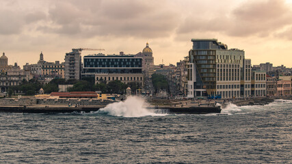Naklejka premium View of the city from the bay
