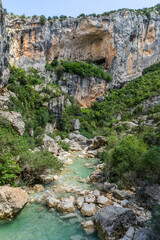 Obraz premium Vero river canyon in Alquezar, Spain