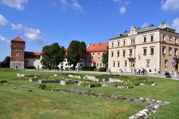 Fototapeta na wymiar Wawel Zamek Królewski na Wawelu w Krakowie, obiekt wpisany na listę UNESCO