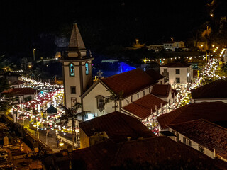 Sao Vicente en Madeira por la noche en fiestas