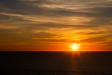 Fototapeta na wymiar sunset or sunset landscape at sea