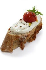 Frischekäse Baguette mit Kirschtomate, Canapé	