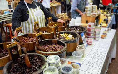 Obraz premium olives market