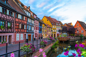 Fototapeta na wymiar Spectacular colorful traditional french houses on the side of river Lauch in Petite Venise,Colmar,France.