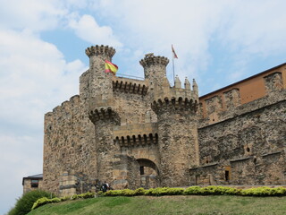Fototapeta na wymiar Templar castle in Ponferrada