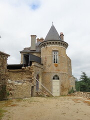 Fototapeta na wymiar Château de Chastellux en Bourgogne