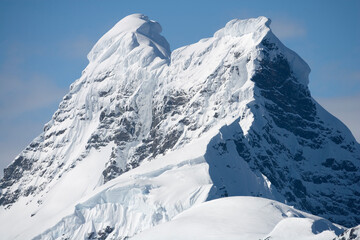 Fototapeta na wymiar Mountain Peaks, Antarctica