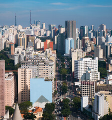 Obraz premium Urban Scene Sao Paulo Brazil Cityscape Skyline Vertical