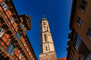 Fototapeta na wymiar Alte Waage und Andreaskirche in Braunschweig