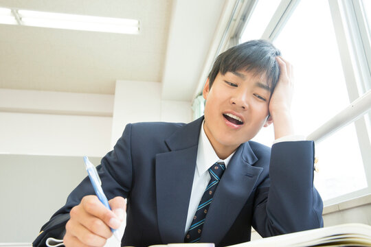 2 986 Best 男子高校生 Images Stock Photos Vectors Adobe Stock