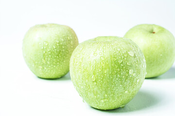 Green apple 