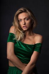 Fototapeta premium portrait of a young woman, shooting in a photo studio