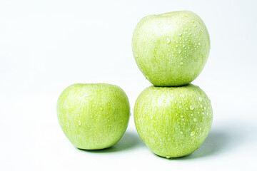 Green apple 