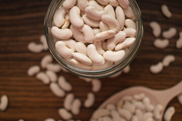 organic white bean legume in pot