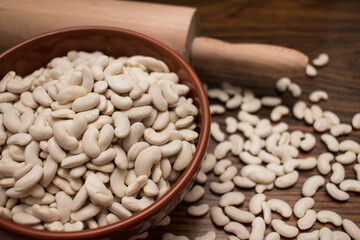 organic white bean legume in bowl