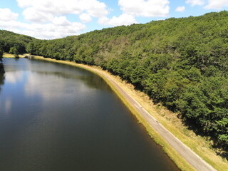 Canal du nivernais en Bourgogne, vue a&eacute;rienne