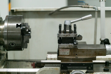 Machine part with pneumatic equipment and hydraulic system, electric part and a mechanical device for manufacturing in the industrial factory