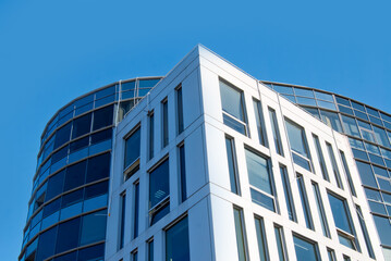 Obraz premium Glass and steel architectural construction