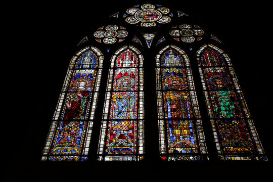 Kirchenfenster aus Buntglas des Strassburger Doms. Strassbourg, Elsass, Deutschland, Europa