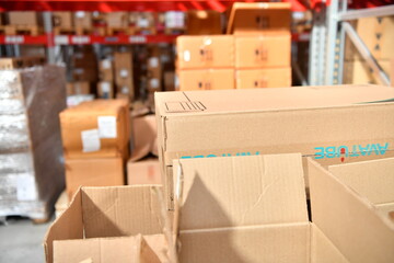 box, cardboard, carton, package, isolated, open, brown, empty, moving, container, boxes, shipping, packing, packaging, white, delivery, paper, parcel, storage, object, gift, post, mail, cardboard box,