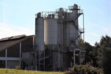 Fototapeta na wymiar grain storage tanks