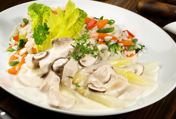 Stewed Chicken with Cream Sauce, white Asparagus and Rice