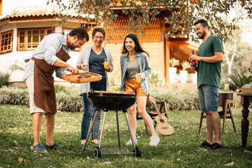 Churrasco em família ao ar livre