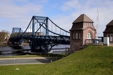 Fototapeta na wymiar Kaiser Wilhelm Brücke in Wilhelmshaven. Wilhelmshaven, Niedersachsen, Deutschland, Europa