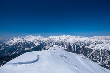 Obraz premium snow covered Johnen on spring