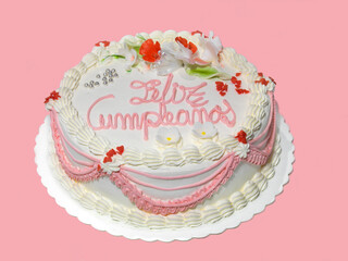 Tarta Cumpleaños clásica rosa blanca y rojo.