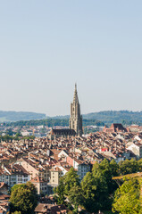Bern, M&uuml;nster, Kirche, Berner M&uuml;nster, Altstadt, Altstadth&auml;user, Stadt, historische H&auml;user, Stadtrundgang, Aussicht, Rosengarten, Sommer, Schweiz