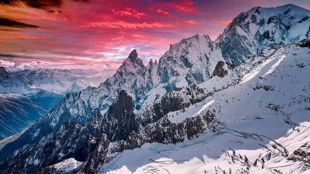 Mont Blanc, Courmayeur, Italy. helicopter, sky. mountains, snow © Alexey Usachev