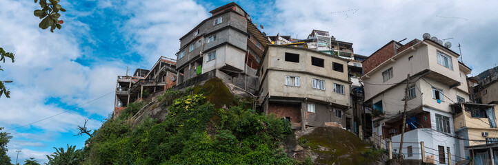 Fototapeta na wymiar Rio de Janeiro downtown and favela