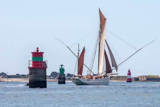 Thonier &agrave; voile