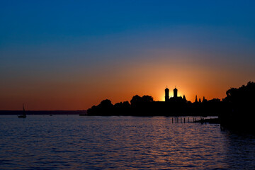 Naklejka premium Sunset On The Bodensee Lake Friedrichshafen Baden-Württemberg Germany.