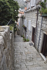 Fototapeta na wymiar Narrow streets in the old town of Dubrovnik