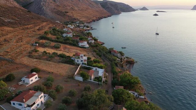 Vlychos Beach is situated in the little resort of the same name. Small pebble beach with crystal-clear waters.Undeveloped, quiet beach.