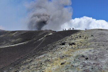 Etna - Fumata del cratere sud est dalla Bocca Nuova © lucamato