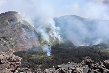 Etna - Panorama del cratere Bocca Nuova