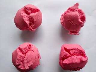 strawberry ice cream