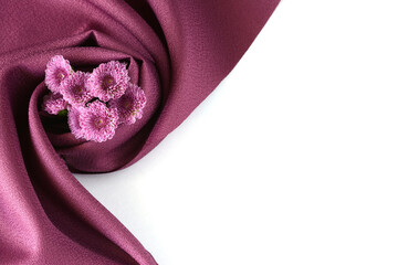 菊の花　紫の布　和風背景