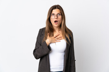 Obraz premium Business slovak woman isolated on white background surprised and shocked while looking right