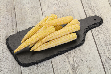 Raw baby corn