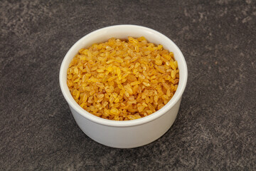 Vegetarian cuisine - dry bulgur for cooking