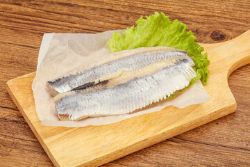 Herring fillet with salad leaves