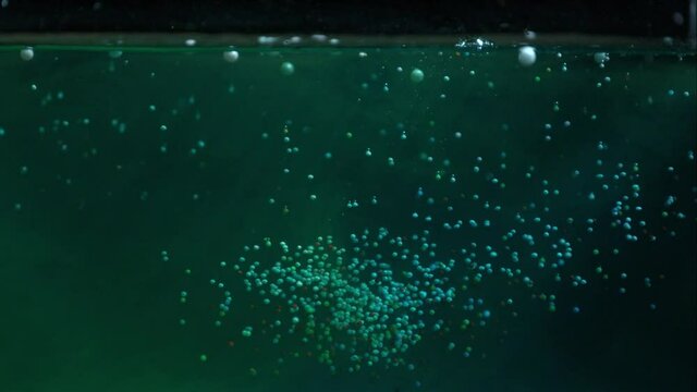 Super Slow Motion: Perlen in Wasser - #2  - Teil 2 von 2