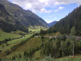 Fototapeta na wymiar Paisajes alpinos en Austria