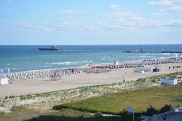 Leuchtturm an der Ostsee in Warnemünde