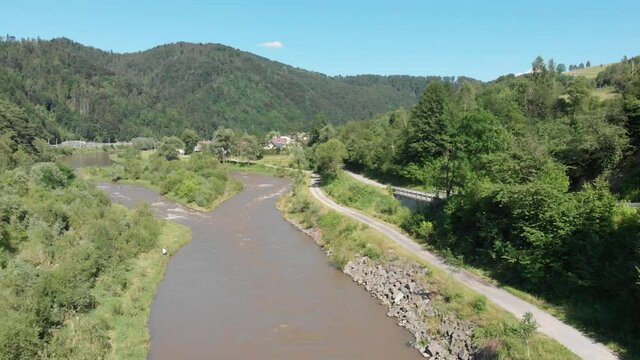 Flying over Poprad river near Piwninczna-Zdroj and Mnisek nad Popradom